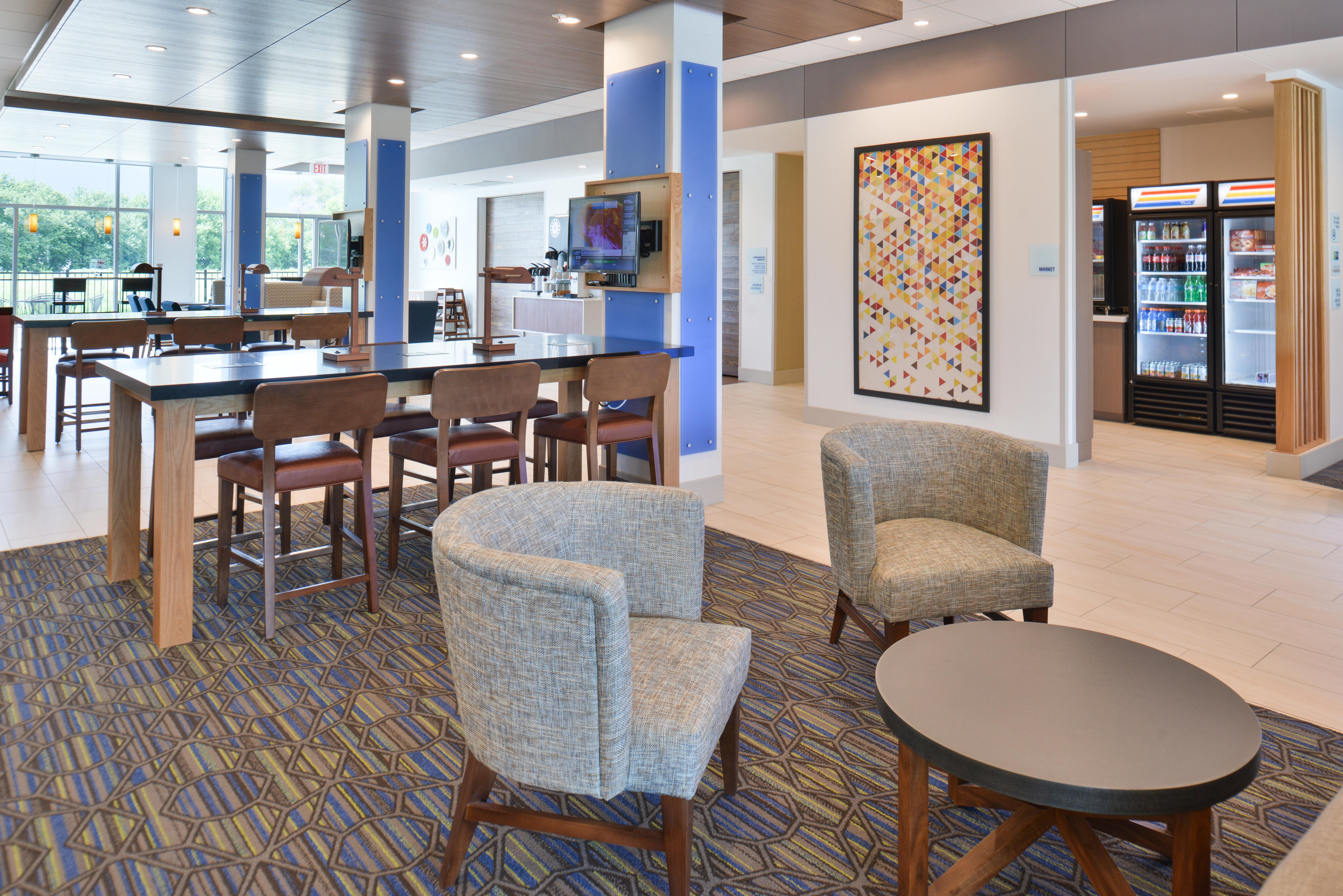Holiday Inn Express & Suites Omaha Airport By Ihg Carter Lake Exterior foto