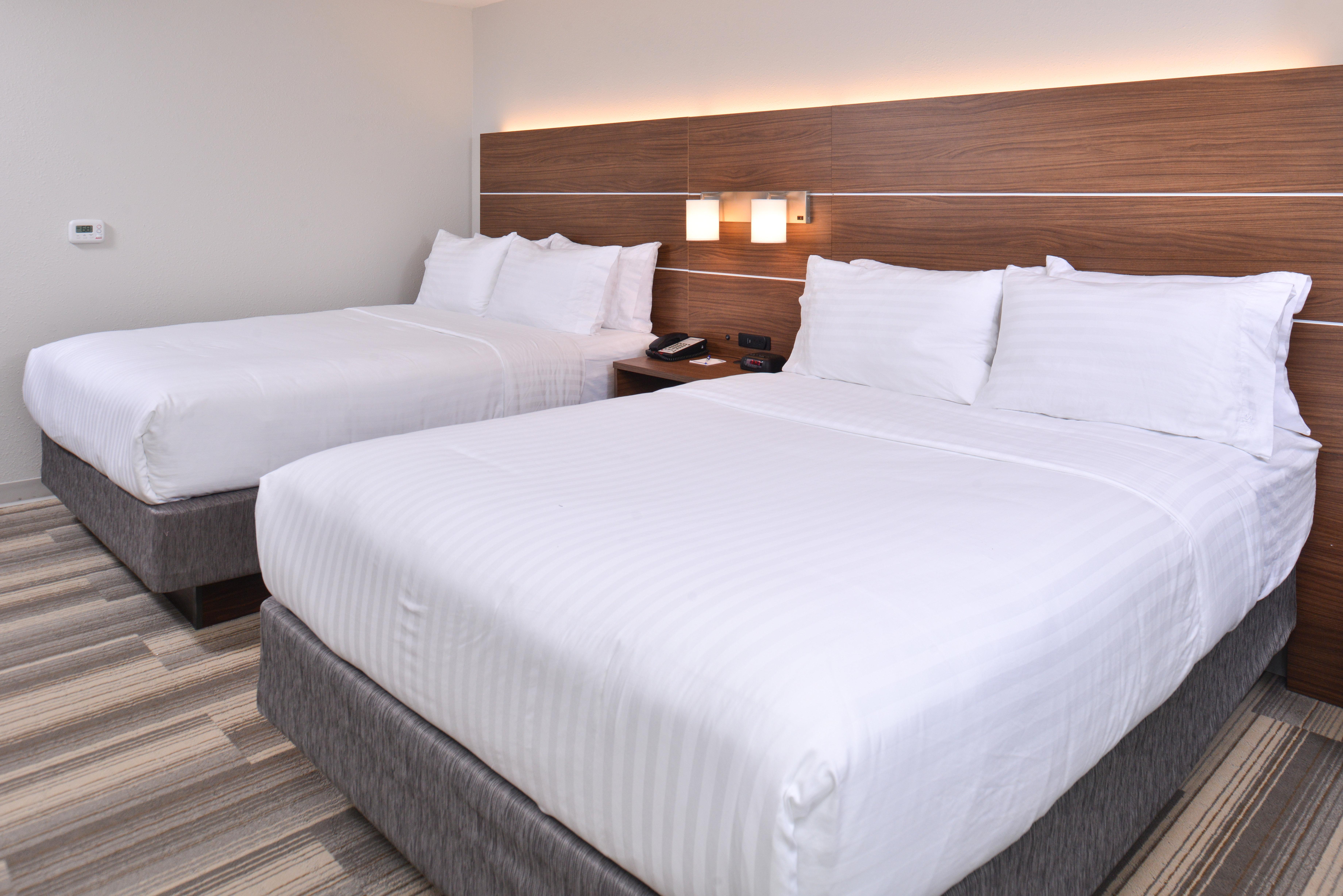 Holiday Inn Express & Suites Omaha Airport By Ihg Carter Lake Exterior foto