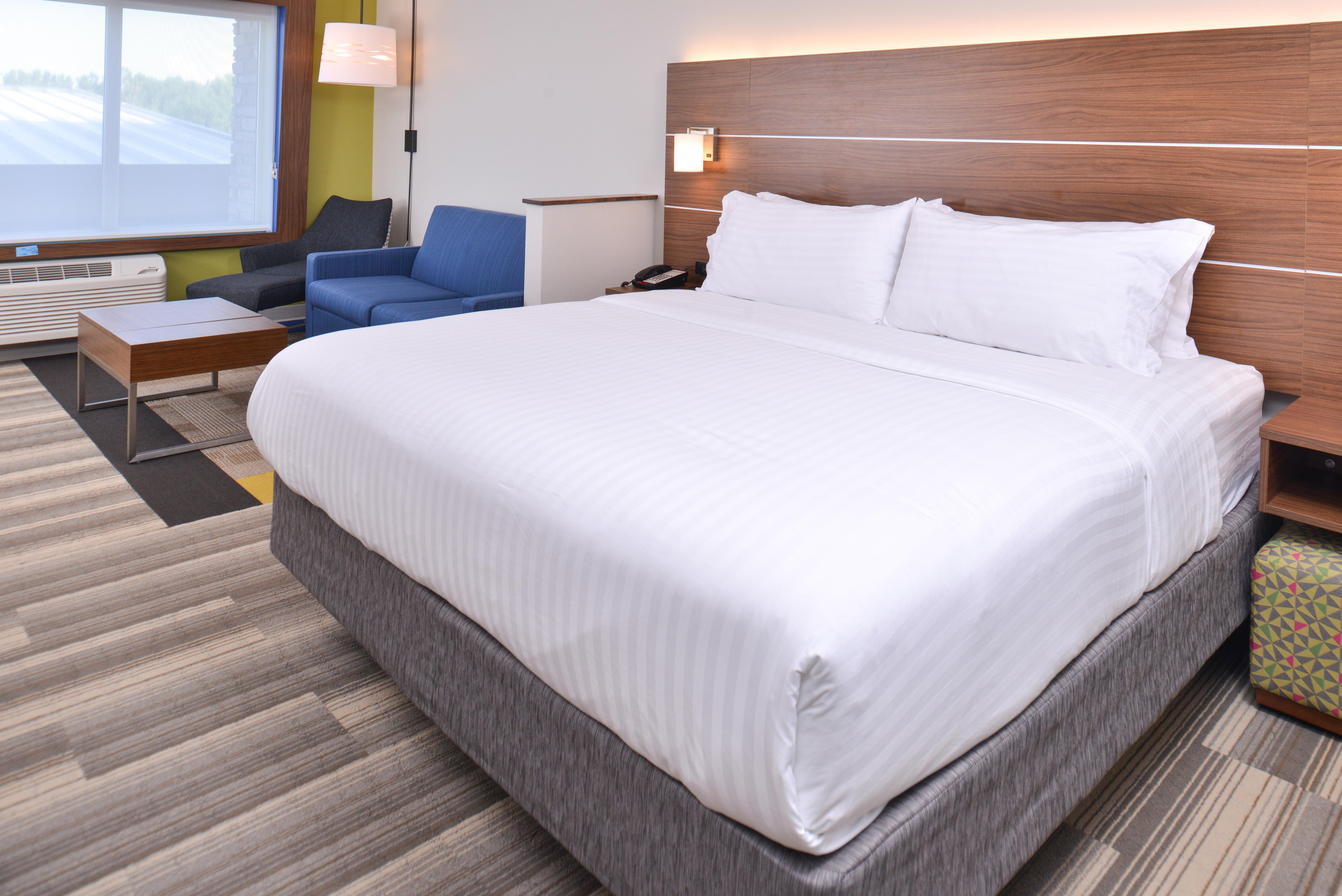 Holiday Inn Express & Suites Omaha Airport By Ihg Carter Lake Exterior foto