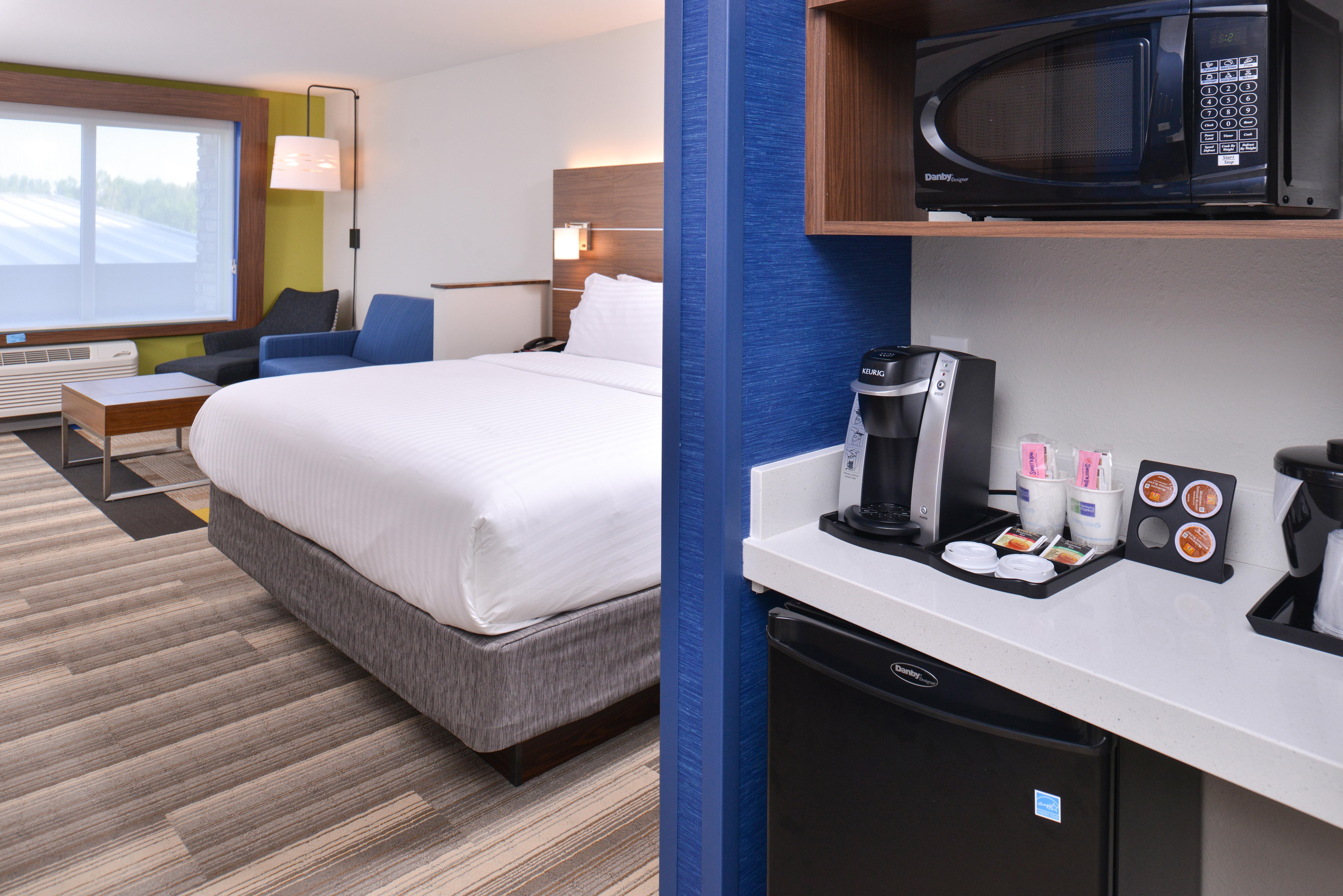 Holiday Inn Express & Suites Omaha Airport By Ihg Carter Lake Exterior foto