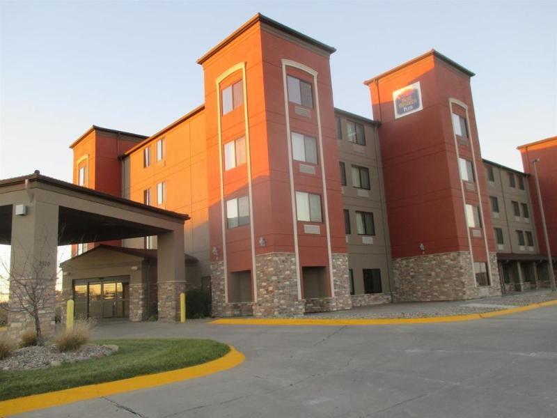 Holiday Inn Express & Suites Omaha Airport By Ihg Carter Lake Exterior foto